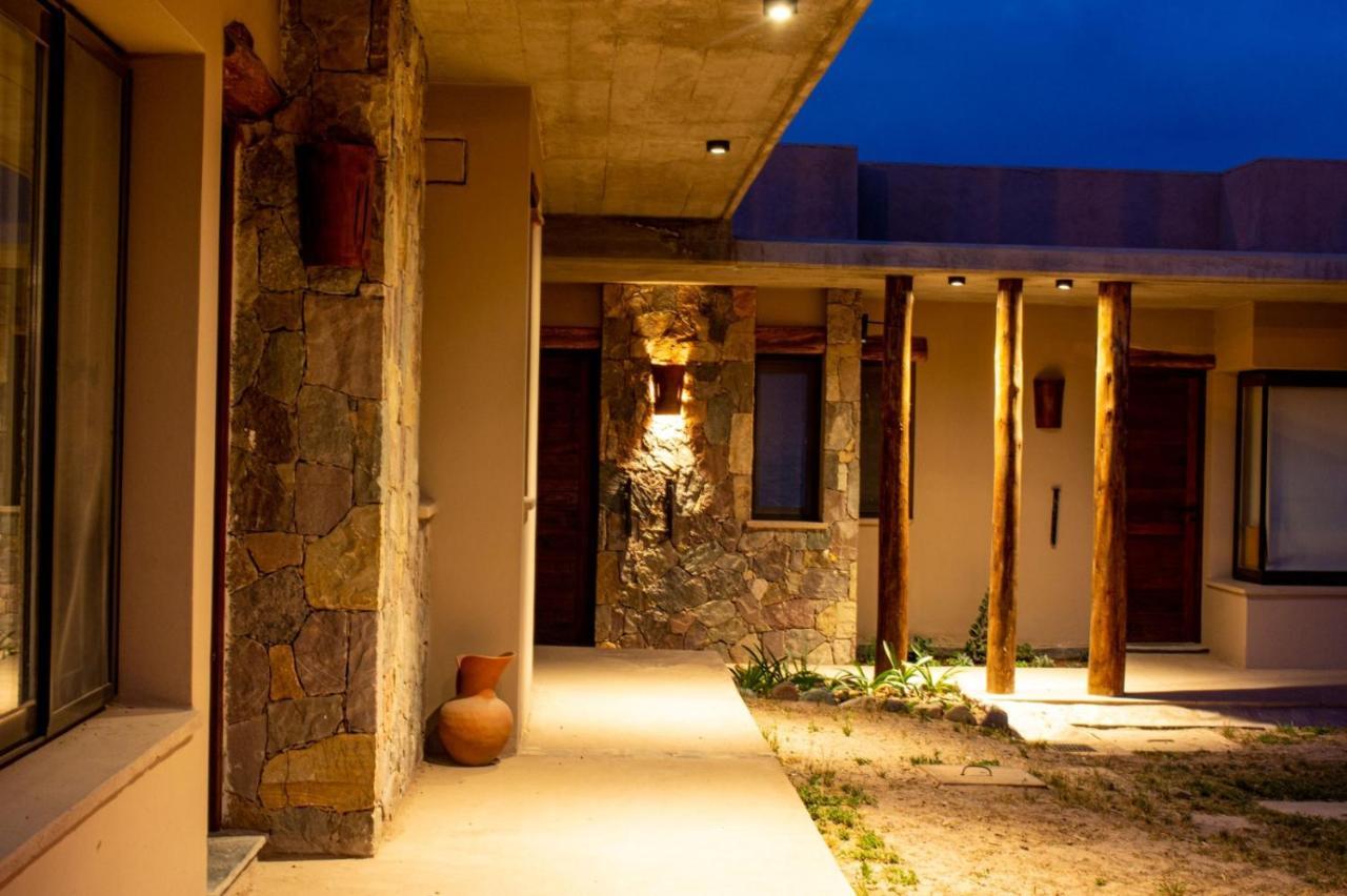 טיליקארה Hotel Tulmas מראה חיצוני תמונה