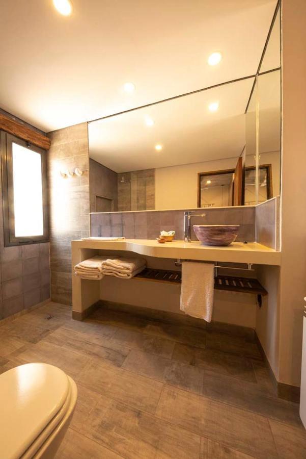 טיליקארה Hotel Tulmas מראה חיצוני תמונה